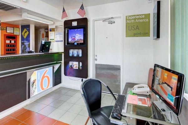 Foto van 2 tweepersoonsbedden | NSMK | Koelkast - Vakantiehuis in St George UT - FloorPlan