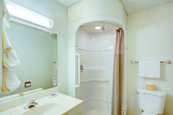 Foto van 2 tweepersoonsbedden | NSMK | Koelkast - Vakantiehuis in St George UT - BedRoom