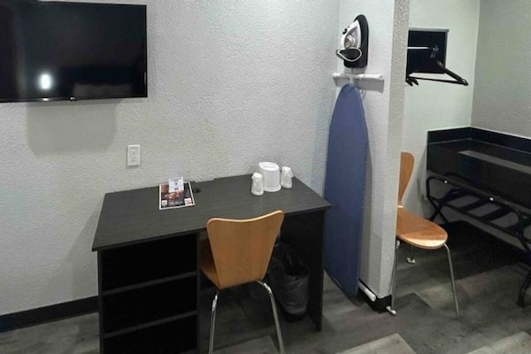 Foto van 1 tweepersoonsbed (queensize) | NS | Keuken - Vakantiehuis in Tacoma - Facilities