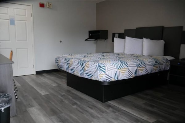 Foto van 1 tweepersoonsbed (queensize) | NS | Keuken - Vakantiehuis in Tacoma - BedRoom