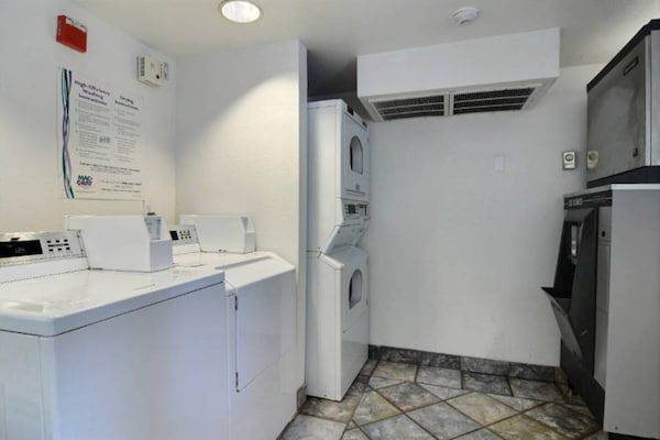 Foto van 1 tweepersoonsbed (queensize) | Magnetron (magnetron), rookvrij - Facilities