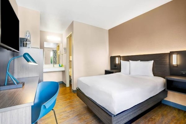 Foto van 1 tweepersoonsbed | Premium minikoelkast - Vakantiehuis in Kirkland - BedRoom
