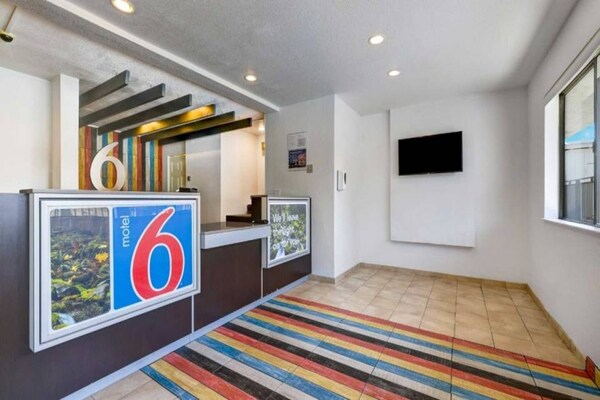 Foto van 1 tweepersoonsbed - 1 eenpersoonsbed | Micfridge, Nsmk - Facilities