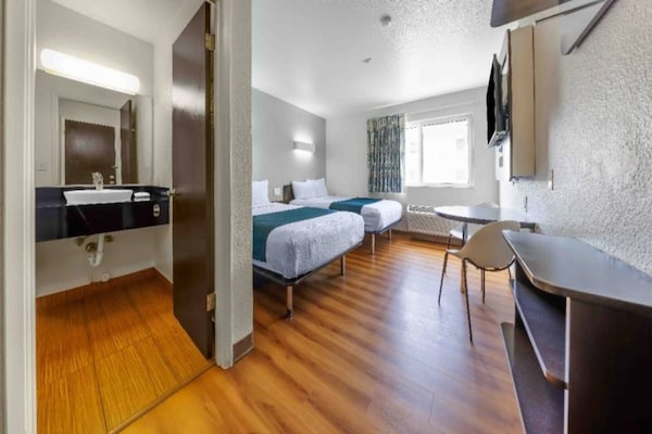 Foto van 2 tweepersoonsbedden | Niet-roken, koelkast - Vakantiehuis in Seattle - BedRoom