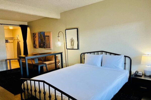 Foto van 1 tweepersoonsbed (queensize) , rookvrij, keuken - Vakantiehuis in Sierra Vista - BedRoom