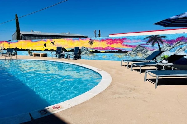 Foto van 1 tweepersoonsbed (queensize) , rookvrij, keuken - Vakantiehuis in Sierra Vista - Pool