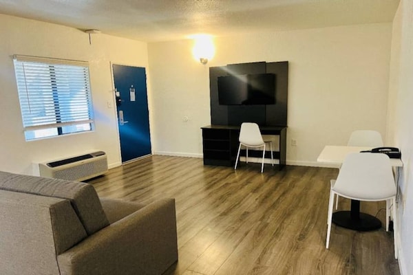 Foto van 2 tweepersoonsbedden, keuken, rookvrij - Vakantiehuis in Sierra Vista - Facilities
