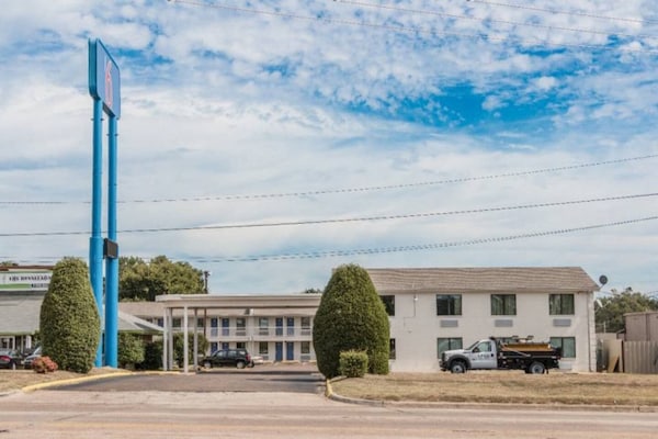 Foto van 2 tweepersoonsbedden | Niet roken - Vakantiehuis in Texarkana TX - ExteriorSummer