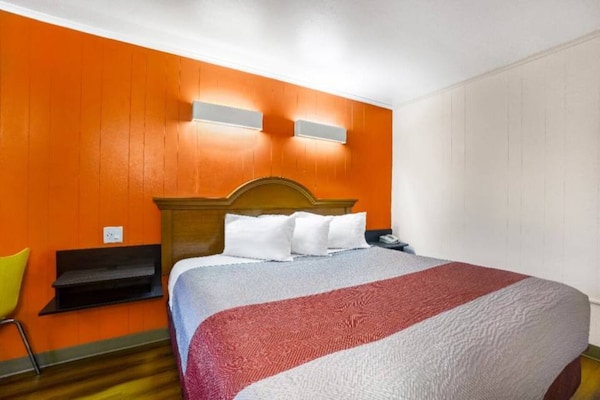 Foto van 1 kingsize bed | Roken toegestaan, koelkast aanwezig - BedRoom