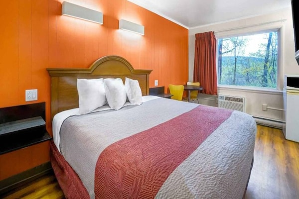 Foto van 1 kingsize bed | Roken toegestaan, koelkast aanwezig - BedRoom