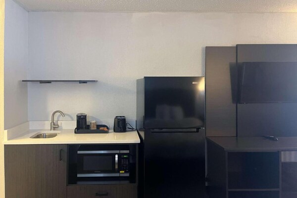 Foto van 1 kingsize bed | Rookvrij, Keuken - Vakantiehuis in Montgomery - Kitchen