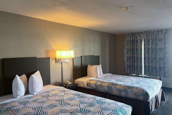 Foto van 2 tweepersoonsbedden | Suite, rookvrij, keuken - Vakantiehuis in Montgomery - BedRoom