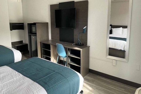 Foto van 2 tweepersoonsbedden | Niet-roken, Keuken - Vakantiehuis in West Columbia - BedRoom