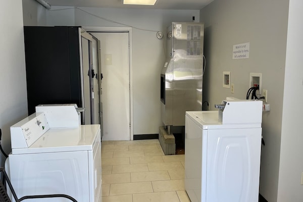 Foto van 2 tweepersoonsbedden | Roken toegestaan, Keuken - Vakantiehuis in West Columbia - Facilities