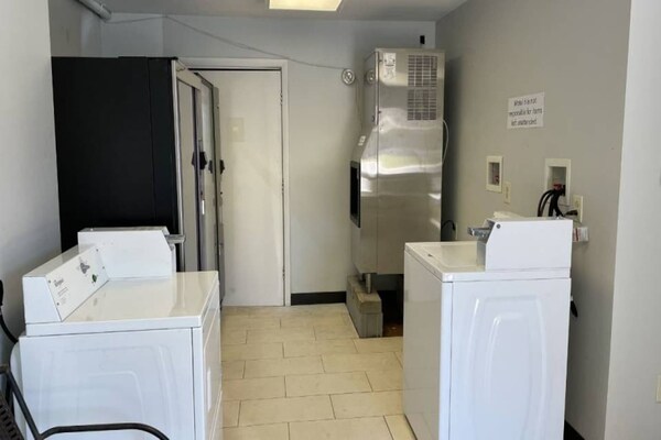 Foto van 2 tweepersoonsbedden | Roken toegestaan, Keuken - Vakantiehuis in West Columbia - Facilities