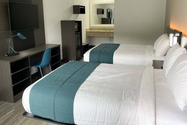 Foto van 2 tweepersoonsbedden | Roken toegestaan, Keuken - Vakantiehuis in West Columbia - BedRoom