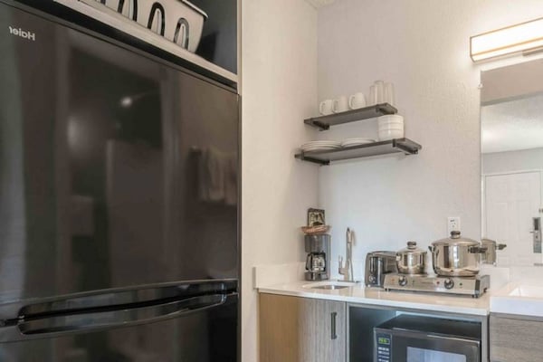 Foto van 2 tweepersoonsbedden | Rookvrij, Keuken - Vakantiehuis in Hayward - Kitchen