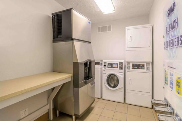 Foto van 2 tweepersoonsbedden | Roken toegestaan, Keuken - Vakantiehuis in Hayward - Facilities