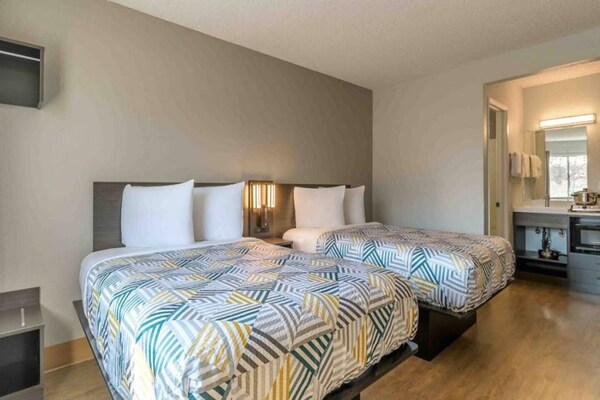 Foto van 2 tweepersoonsbedden | Roken toegestaan, Keuken - Vakantiehuis in Hayward - BedRoom