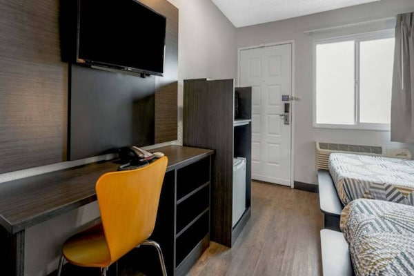 Foto van 2 Volledige Bedden | Ns | Micfridge - Vakantiehuis in Merced - BedRoom
