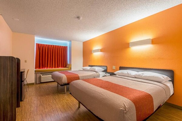 Foto van 2 tweepersoonsbedden (queensize) | Rookvrij - Vakantiehuis in Indianapolis IN - Facilities