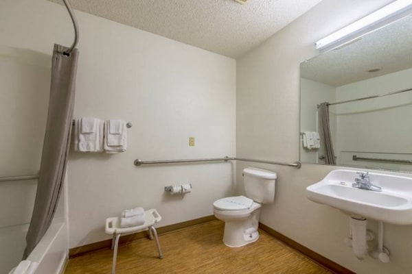 Foto van 2 tweepersoonsbedden (queensize) | Rookvrij - Vakantiehuis in Indianapolis IN - Facilities