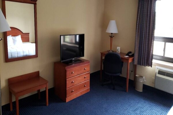 Foto van 2 Queensize Bedden | Ns | Keuken - Vakantiehuis in East Windsor - Facilities