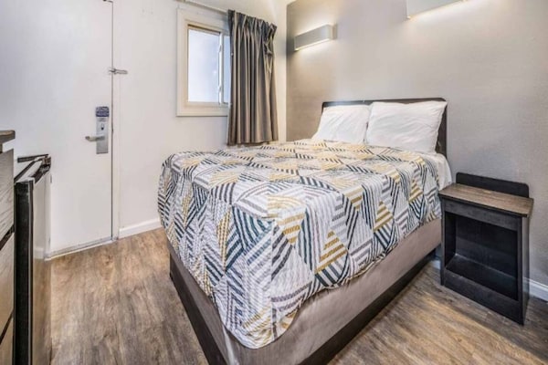 Foto van 1 tweepersoonsbed | Rookvrij - Vakantiehuis in Toms River - BedRoom