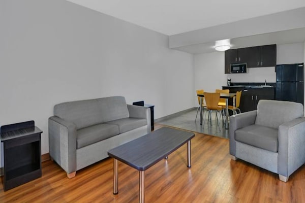 Foto van 2 Queensize Bedden | Premium | Micfridge - Vakantiehuis in Cutler Bay - Facilities