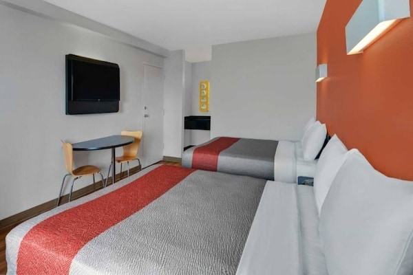 Foto van 2 Queensize Bedden | - Vakantiehuis in Cutler Bay - Facilities