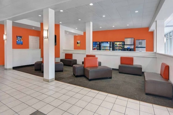Foto van 1 tweepersoonsbed | Toegankelijk voor mindervaliden/bad - FloorPlan