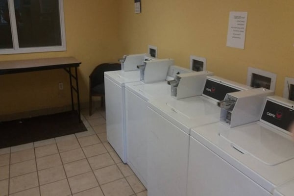 Foto van 1 tweepersoonsbed (queensize) | Niet-roken, koelkast (Micfridge) - Facilities