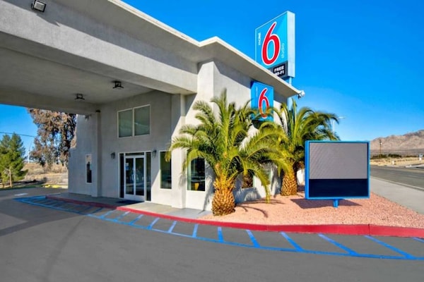 Foto van 2 tweepersoonsbedden (queensize) | Rookvrij - Vakantiehuis in VICTORVILLE - ExteriorSummer