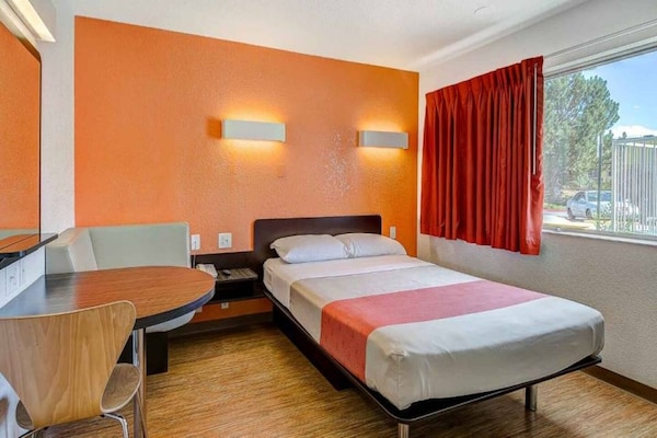 Foto van 1 Volledig Bed | Mobiliteit Toegang Ri Shwr | Ns - Vakantiehuis in Thornton - BedRoom