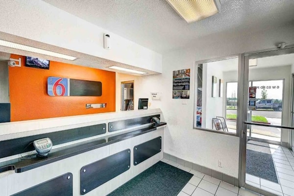 Foto van 1 Volledig Bed | Mobiliteit Toegang Ri Shwr | Ns - Vakantiehuis in Thornton - FloorPlan
