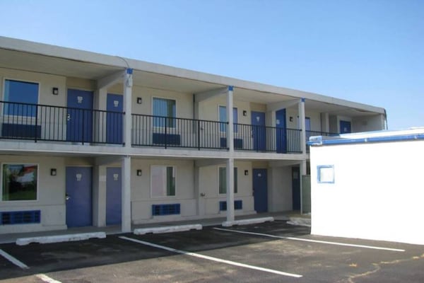 Foto van 2 tweepersoonsbedden | Minikoelkast, rookvrij - Vakantiehuis in Glassboro - Facilities