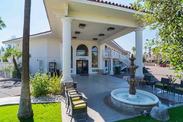 Foto van 2 tweepersoonsbedden (queensize) | - Vakantiehuis in Chandler - ExteriorSummer