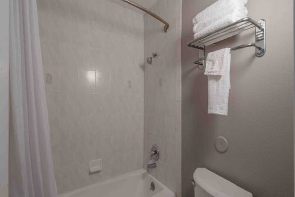 Foto van 2 tweepersoonsbedden (queensize) - Vakantiehuis in Chandler - BathRoom
