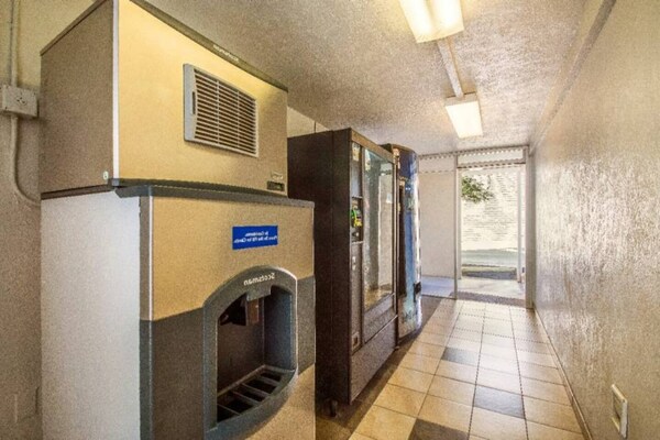 Foto van 2 Volledige Bedden | Micfridge - Vakantiehuis in Youngtown - FloorPlan