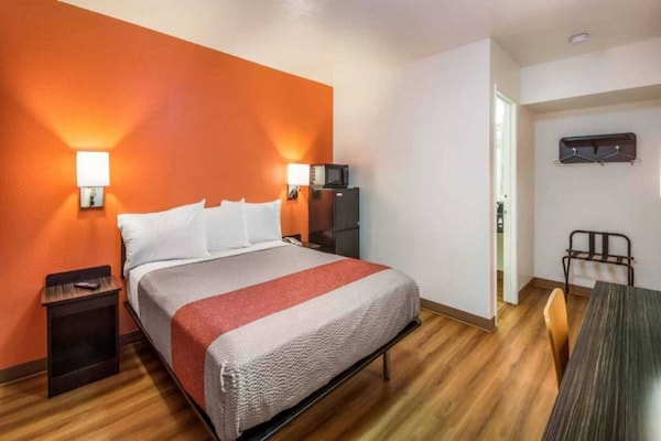 Foto van 1 tweepersoonsbed (Queensize) | Youngtown - Vakantiehuis in Youngtown - BedRoom