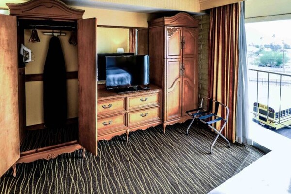 Foto van 2 tweepersoonsbedden | Rookvrij, Keuken - Vakantiehuis in Phoenix - Facilities