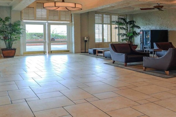Foto van 2 tweepersoonsbedden | Rookvrij, Keuken - Vakantiehuis in Phoenix - FloorPlan