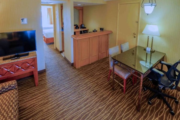 Foto van 2 tweepersoonsbedden | Rookvrij, Keuken - Vakantiehuis in Phoenix - BedRoom