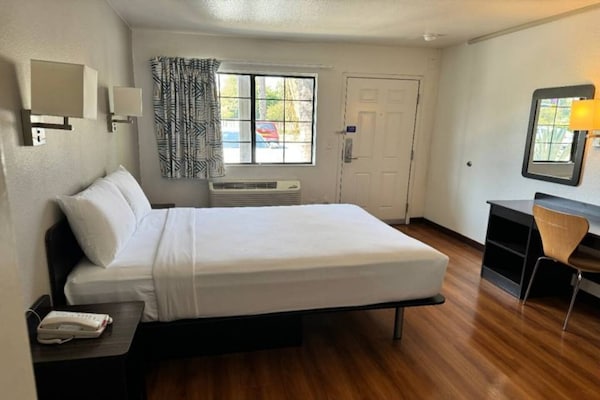 Foto van 1 tweepersoonsbed (Queensize) | Los Angeles - Vakantiehuis in Pomona CA - Facilities
