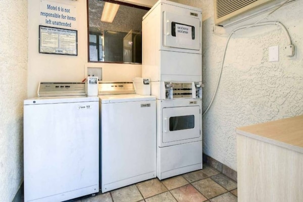 Foto van 1 tweepersoonsbed (Queensize) | Los Angeles - Vakantiehuis in Pomona CA - Facilities