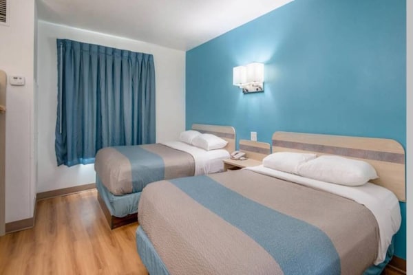 Foto van 2 Queensize Bedden | Ns - Vakantiehuis in Roswell - BedRoom