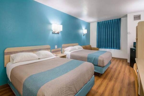 Foto van 2 Queensize Bedden | Ns - Vakantiehuis in Roswell - BedRoom