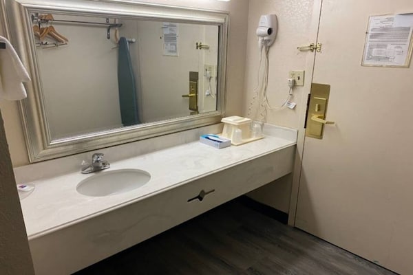 Foto van 2 tweepersoonsbedden | Rookvrij - Vakantiehuis in Rochester NY - Facilities