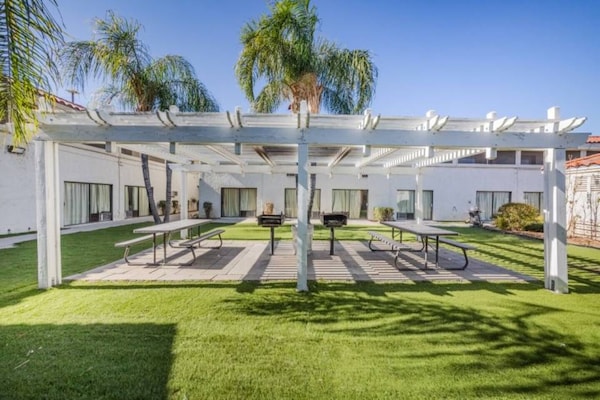 Foto van 2 Queensize Bedden | Roken - Vakantiehuis in HEMET - Facilities