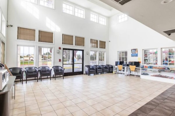 Foto van 2 Queensize Bedden | Roken - Vakantiehuis in HEMET - FloorPlan